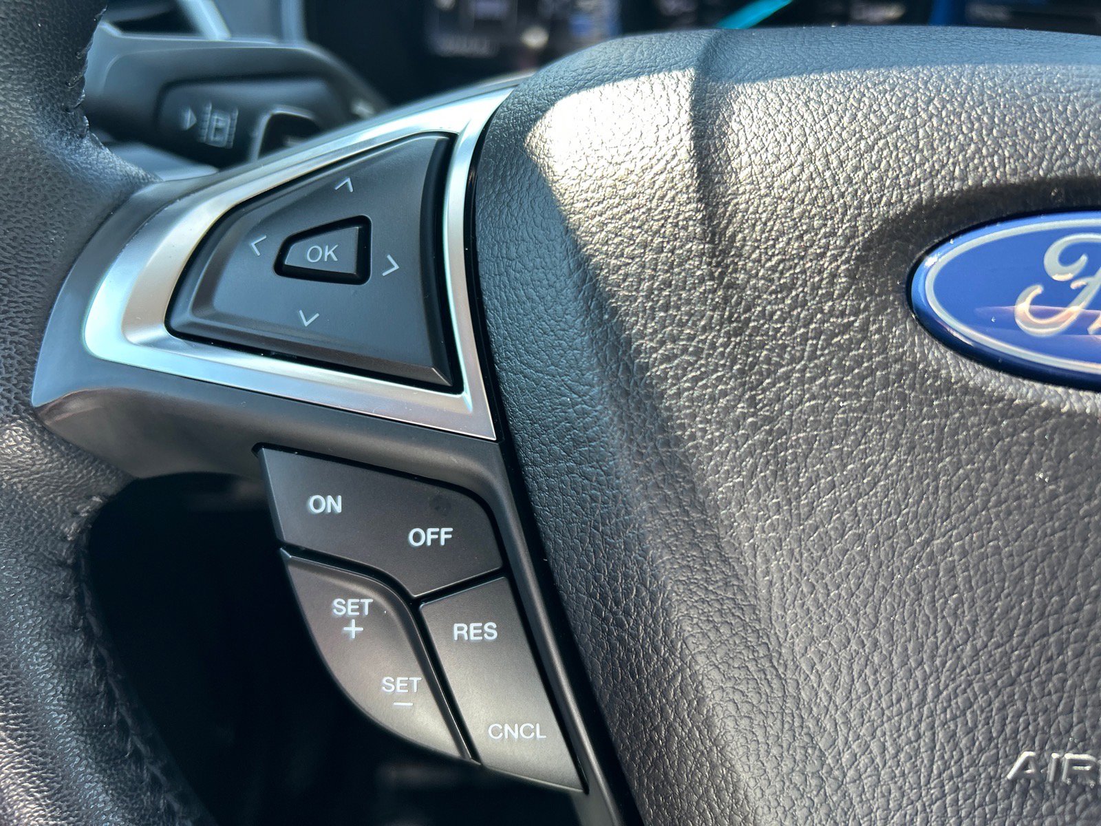 Certified 2023 Ford Edge SEL w/ Convenience Package AWD/4WD image 25