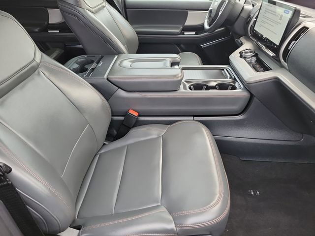 Certified 2025 Ford Expedition Active AWD/4WD image 26