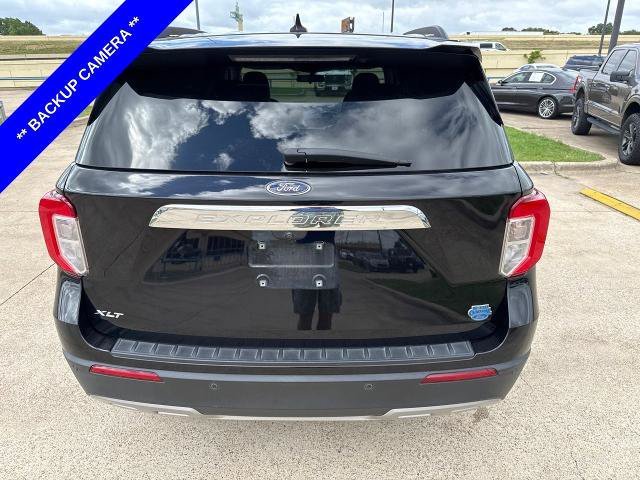 Certified 2022 Ford Explorer XLT w/ Equipment Group 202A RWD image 10