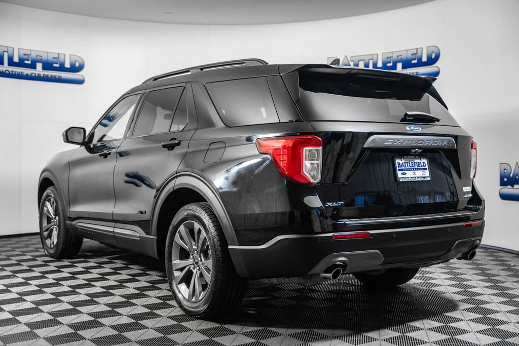 Certified 2021 Ford Explorer XLT w/ Equipment Group 202A image 2