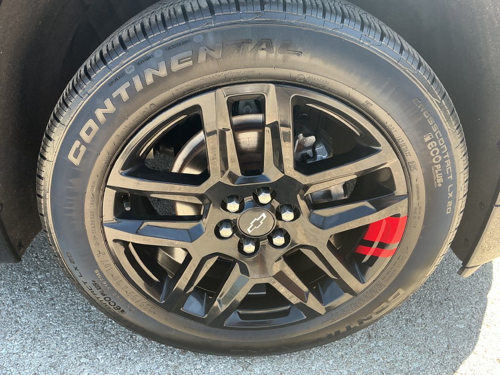 Used 2022 Chevrolet Traverse Premier w/ Redline Edition AWD/4WD image 12