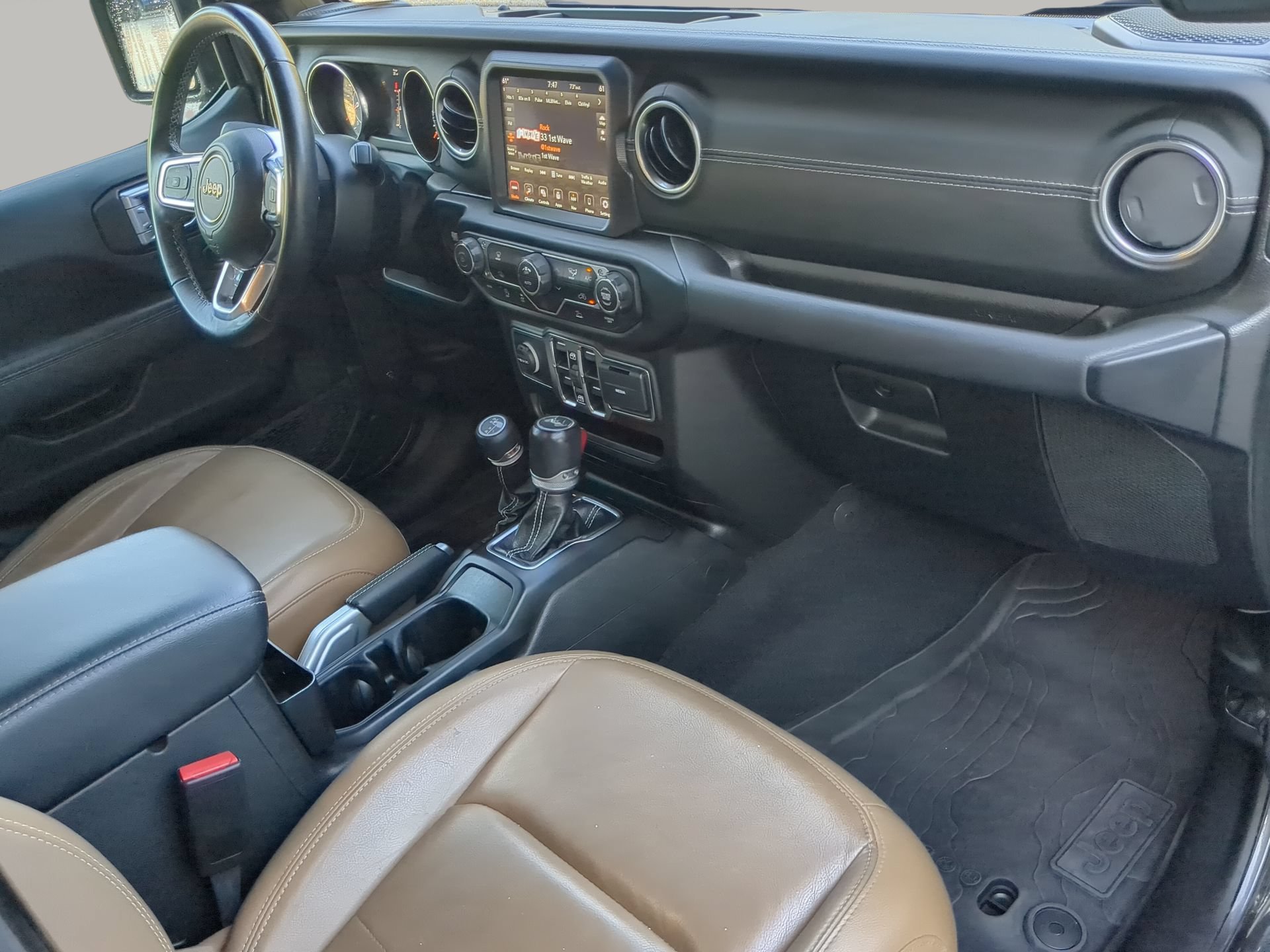 Used 2022 Jeep Wrangler Unlimited Sahara AWD/4WD image 48