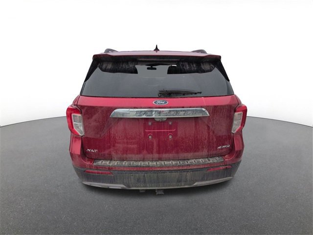 Certified 2022 Ford Explorer XLT w/ Equipment Group 202A image 4