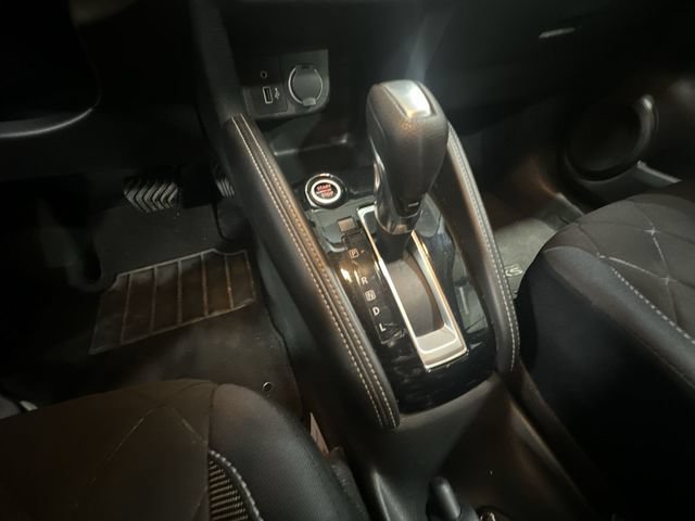 Used 2018 Nissan Kicks S FWD image 27