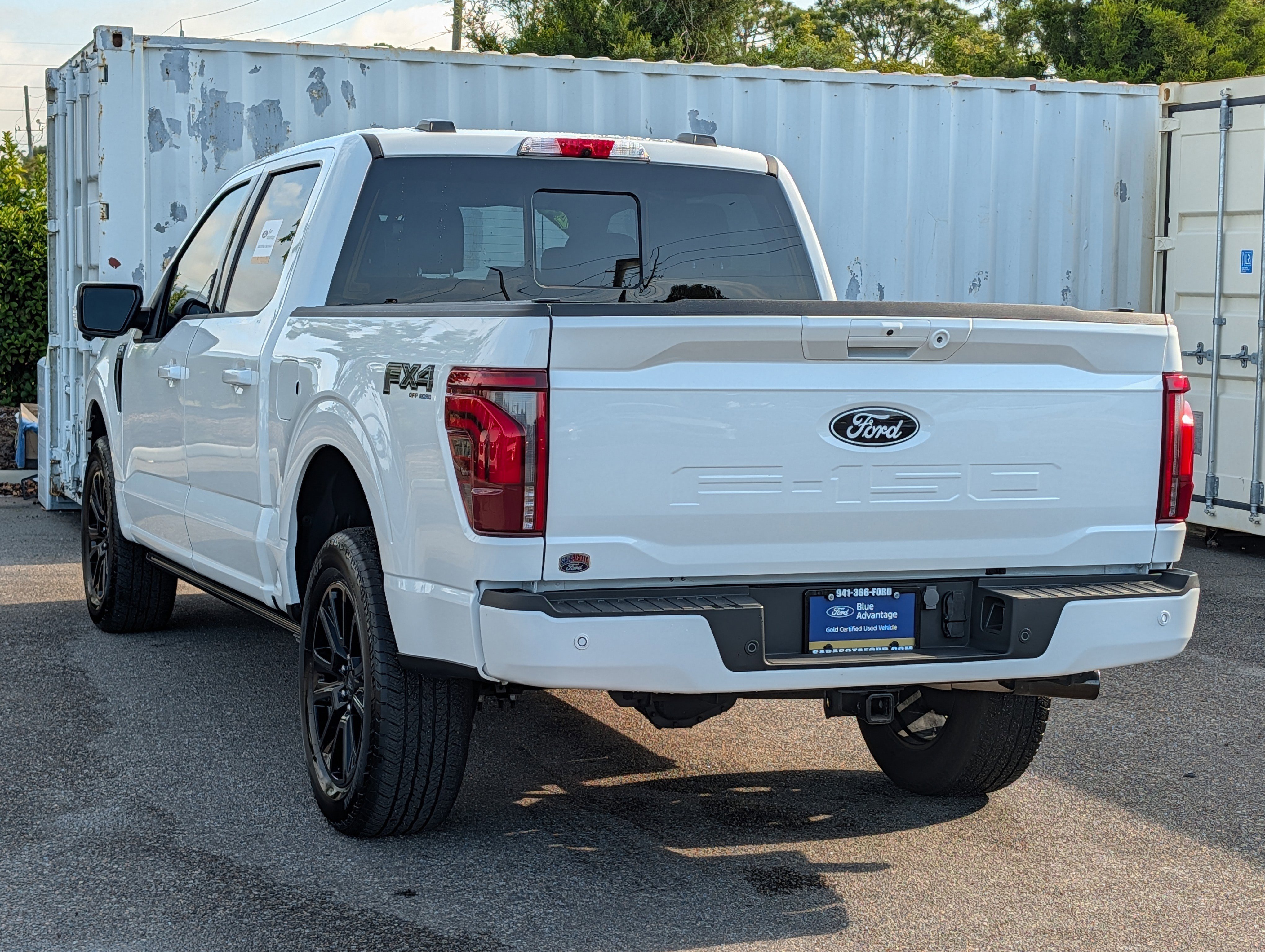 Certified 2024 Ford F150 Platinum w/ FX4 Off-Road Package AWD/4WD image 6
