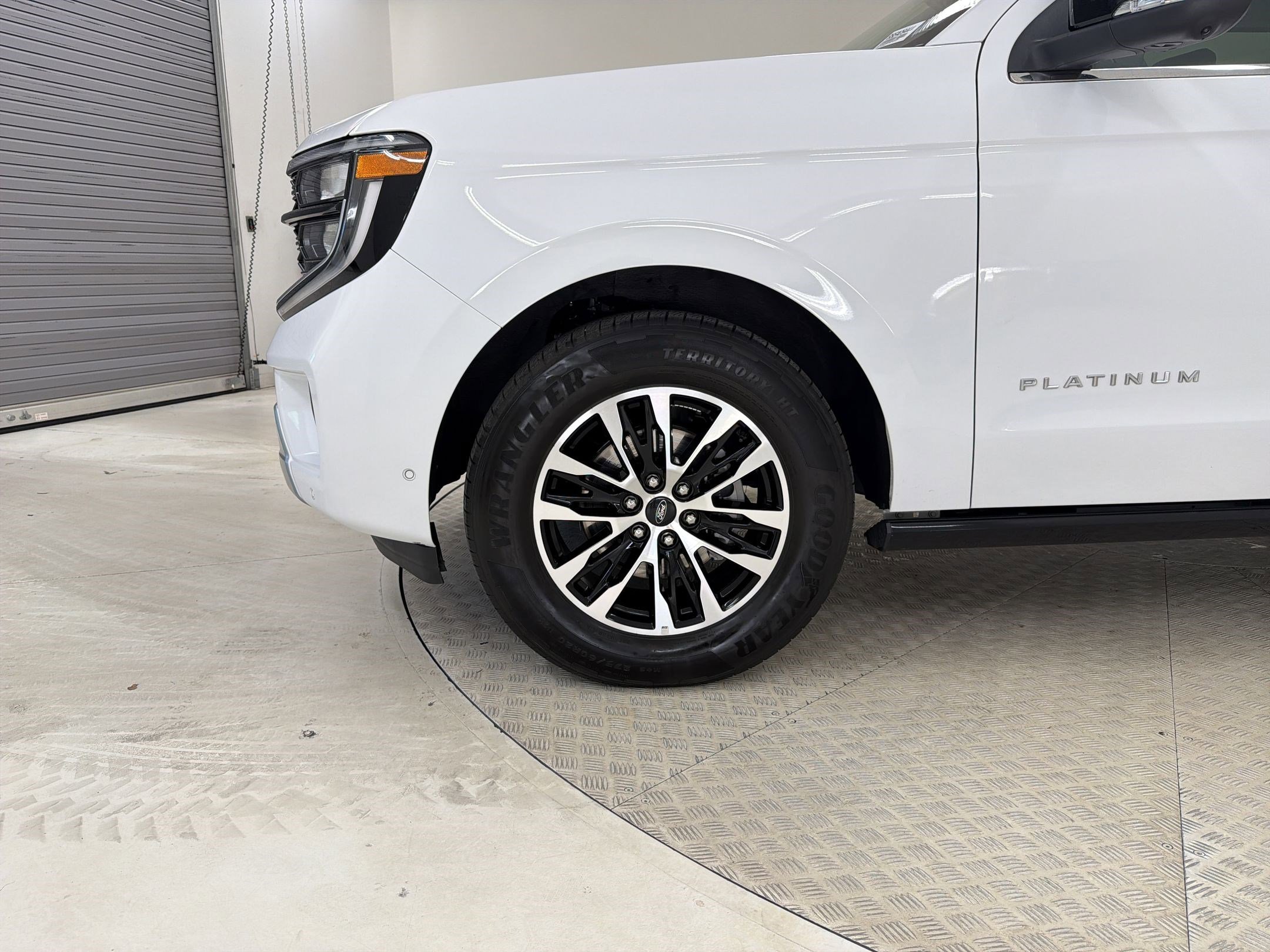Certified 2025 Ford Expedition Max Platinum AWD/4WD image 12