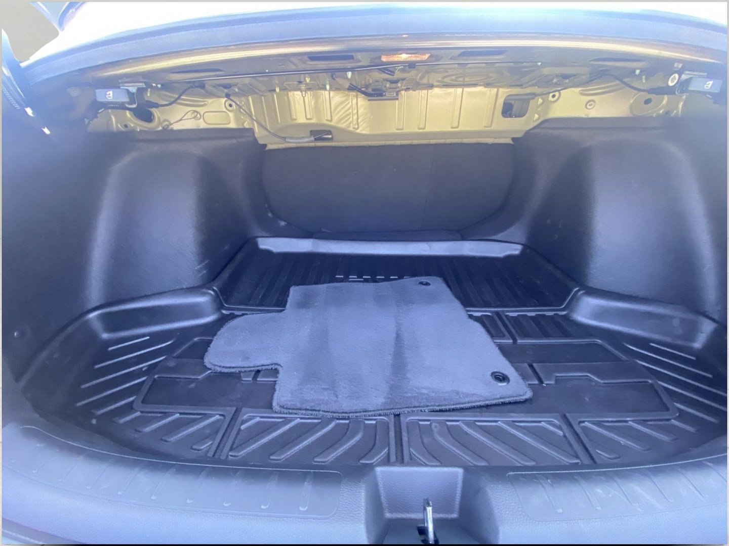 Used 2023 Honda Civic EX image 11