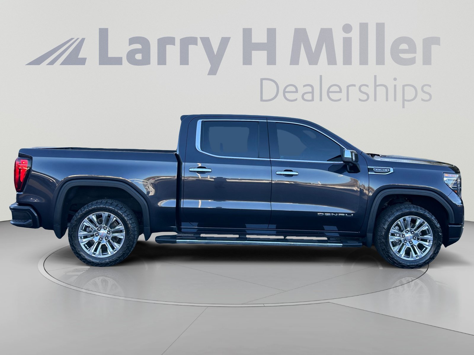 Used 2022 GMC Sierra 1500 Denali AWD/4WD image 6