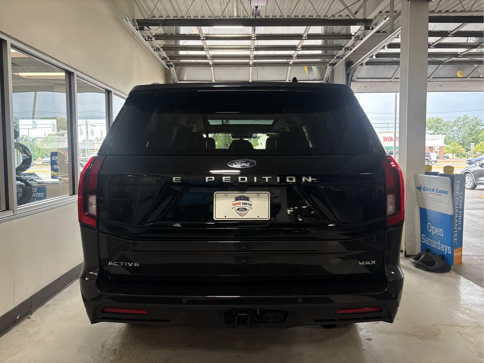 Certified 2025 Ford Expedition Max Active AWD/4WD image 3