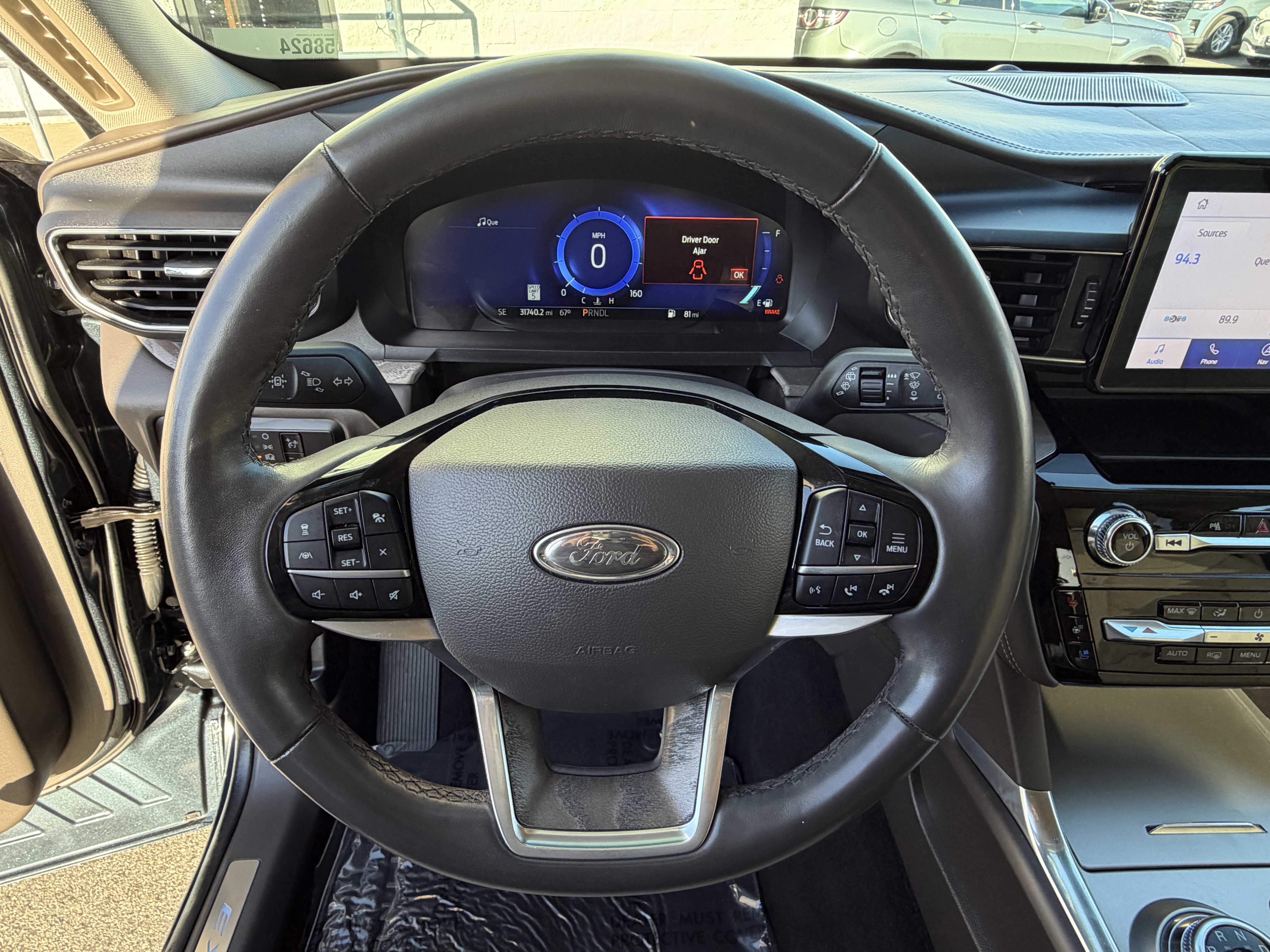 Certified 2023 Ford Explorer Platinum image 14