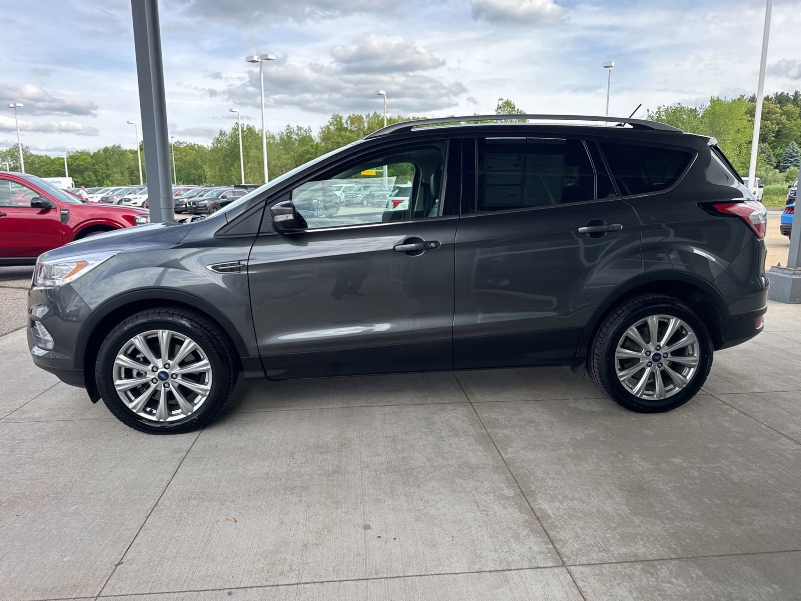 Certified 2018 Ford Escape Titanium AWD/4WD image 4