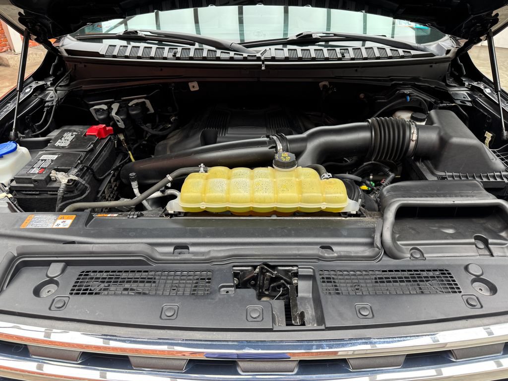 Certified 2020 Ford Expedition XLT w/ Equipment Group 202A AWD/4WD image 32