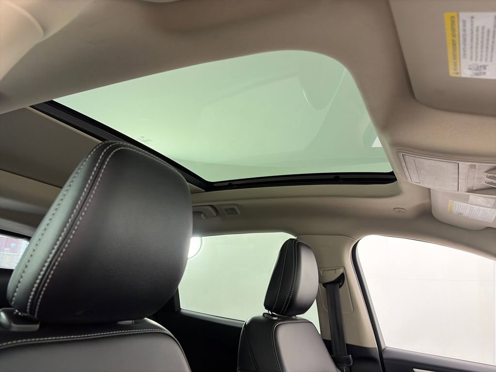 Certified 2020 Ford Escape SE Sport AWD/4WD image 32