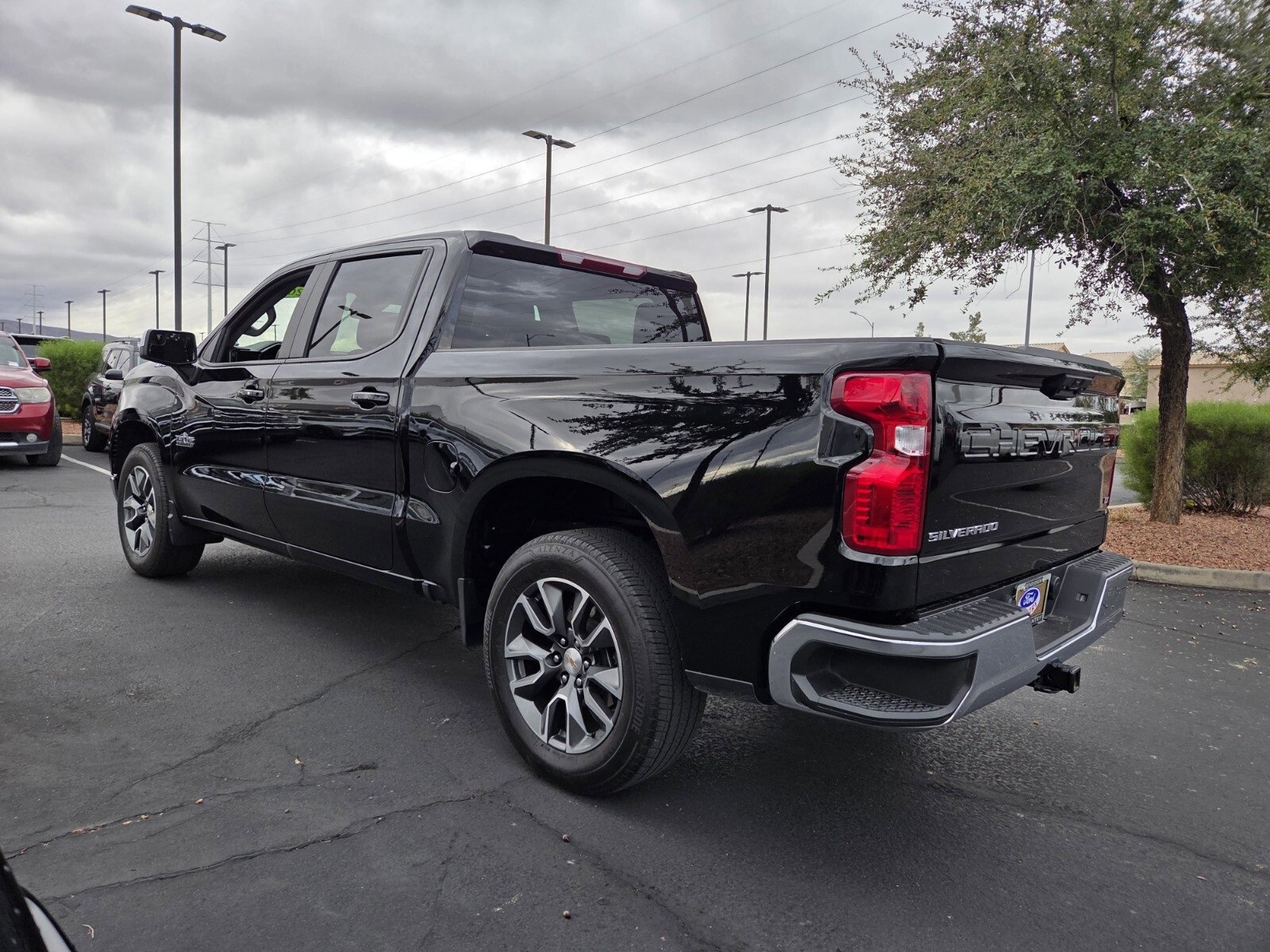 Used 2025 Chevrolet Silverado 1500 LT w/ Max Trailering Package image 3