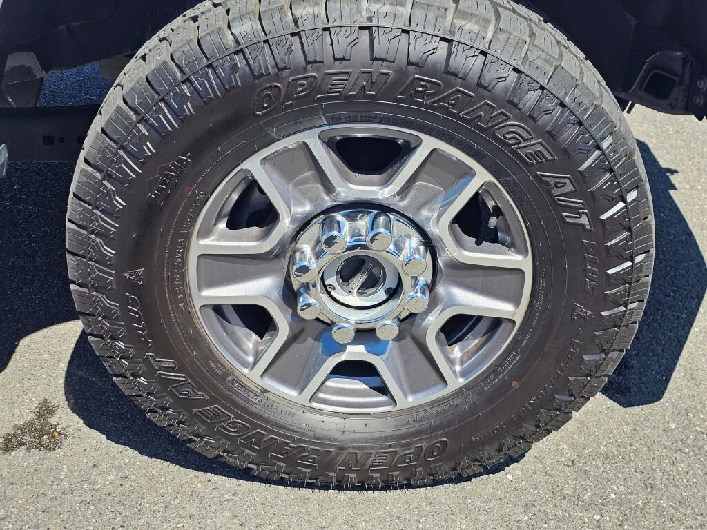 Certified 2025 Ford F350 Lariat AWD/4WD image 10