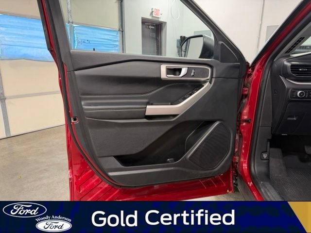 Certified 2023 Ford Explorer XLT w/ Equipment Group 202A AWD/4WD image 22