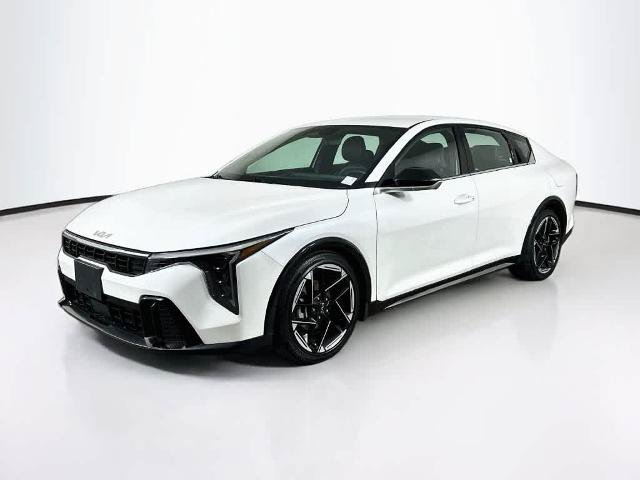 Used 2025 Kia K4 GT-Line FWD image 1