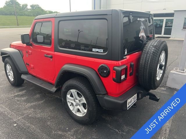 Used 2022 Jeep Wrangler Sport AWD/4WD image 2