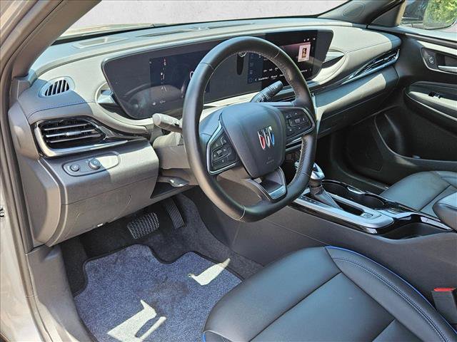 Used 2025 Buick Envista Sport Touring FWD image 10