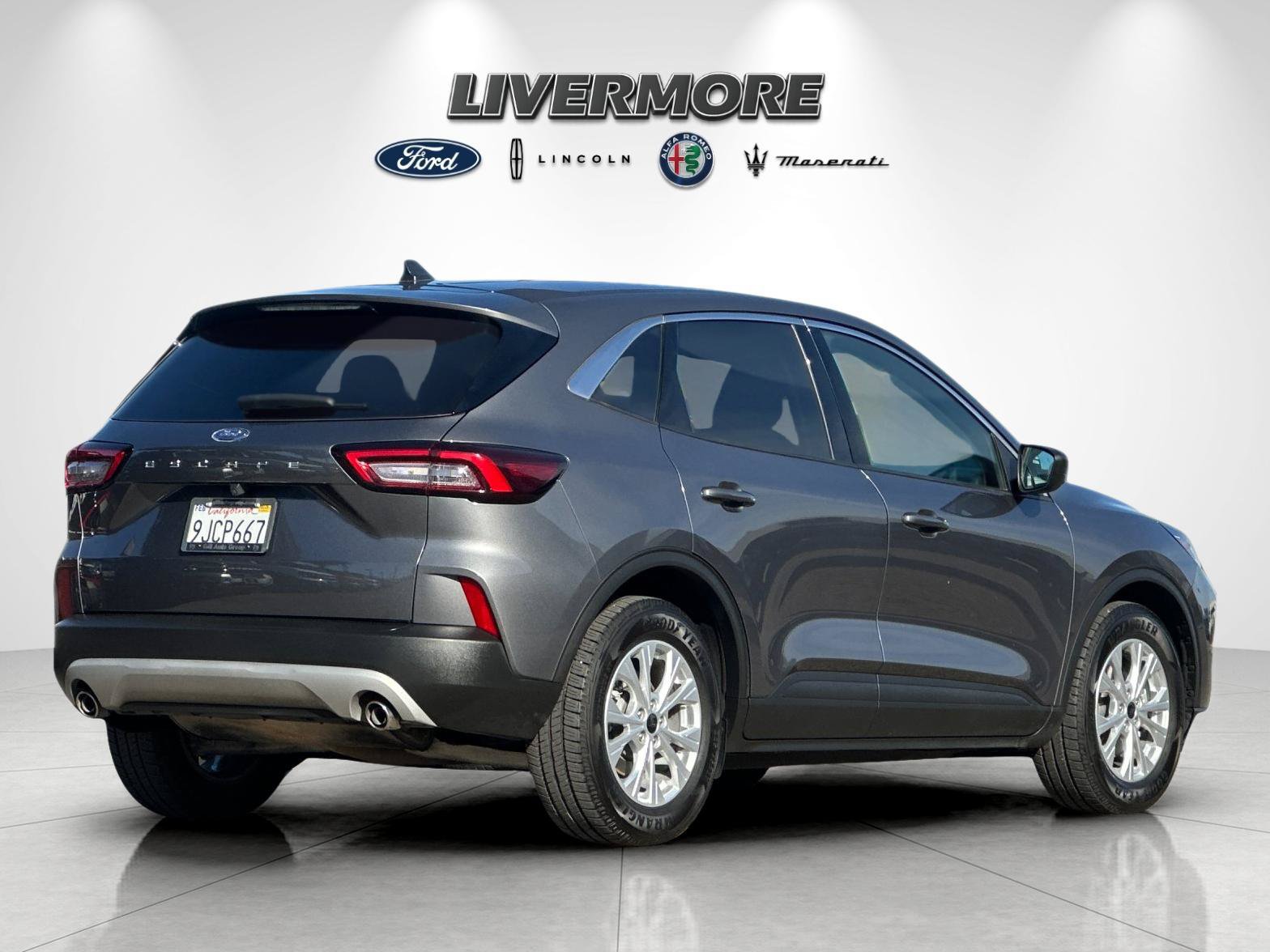Certified 2024 Ford Escape Active FWD image 3