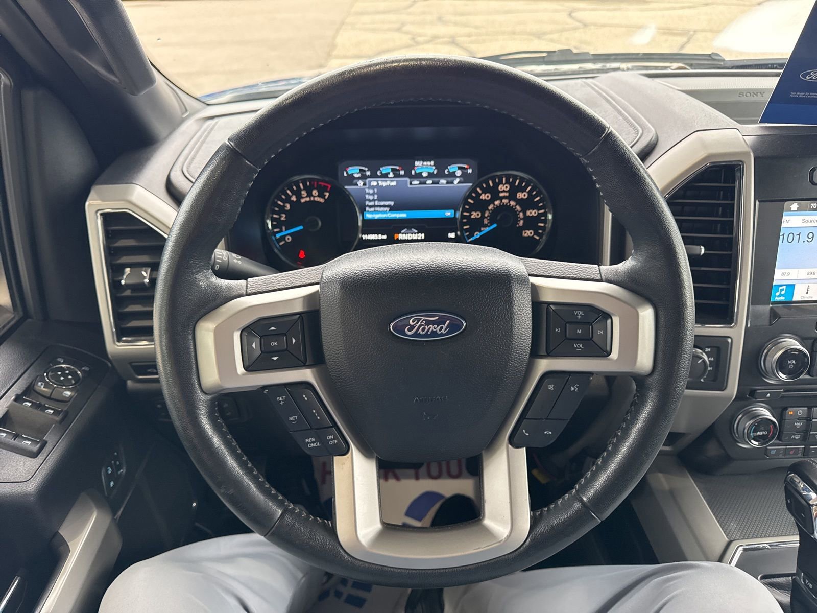 Certified 2017 Ford F150 Lariat w/ Equipment Group 502A Luxury image 32