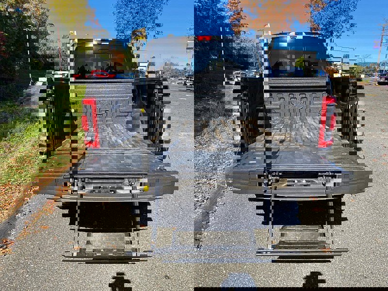 Certified 2022 Ford F150 Platinum w/ Equipment Group 701A High image 10