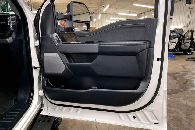 Certified 2023 Ford F250 Lariat w/ Lariat Ultimate Package AWD/4WD image 19