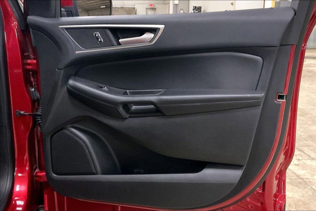 Certified 2021 Ford Edge SEL w/ Convenience Package image 23