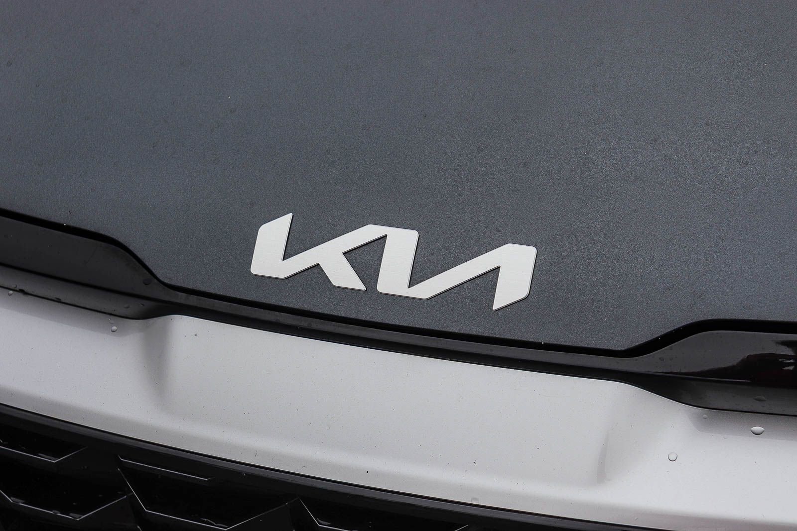 Used 2024 Kia Sportage EX FWD image 11
