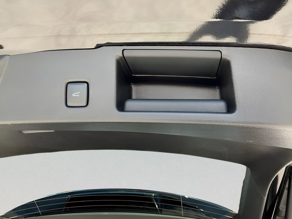 Certified 2025 Ford Escape Active w/ Tech Pack #1 FWD image 32