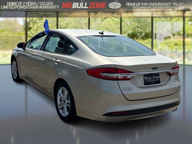 Certified 2018 Ford Fusion SE w/ Fusion SE Technology Package FWD image 3