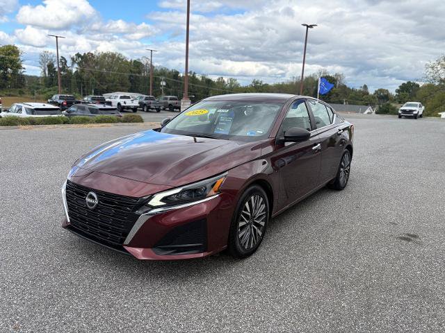 Used 2025 Nissan Altima 2.5 SV FWD image 8