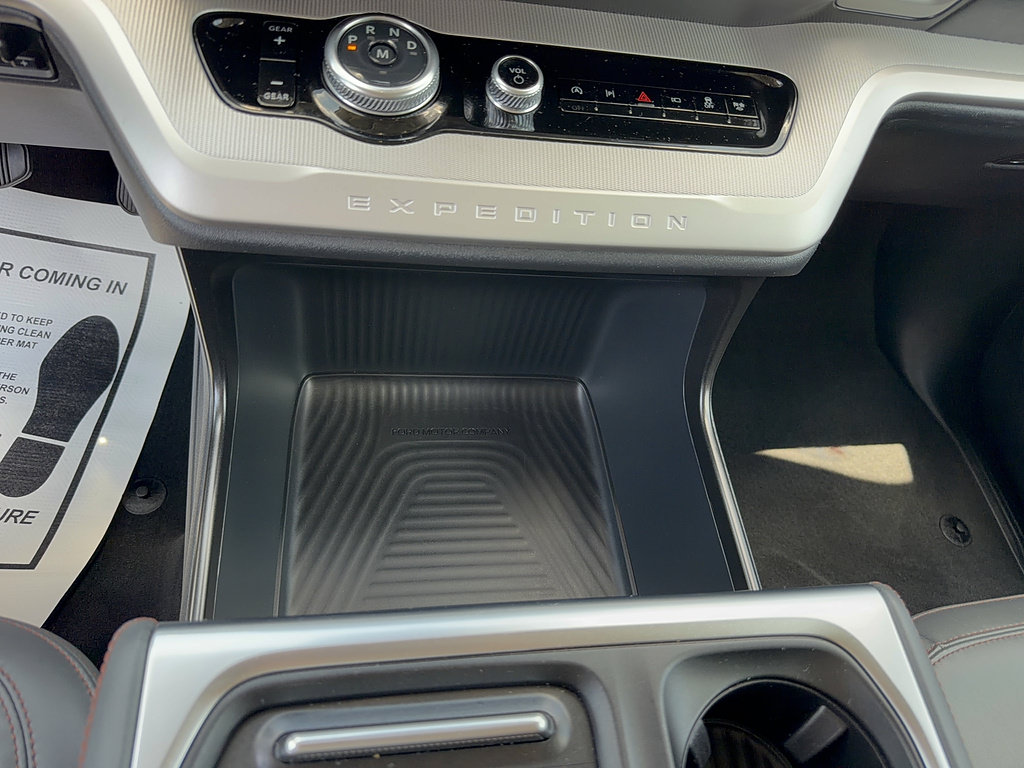 Certified 2025 Ford Expedition Max Active RWD image 26