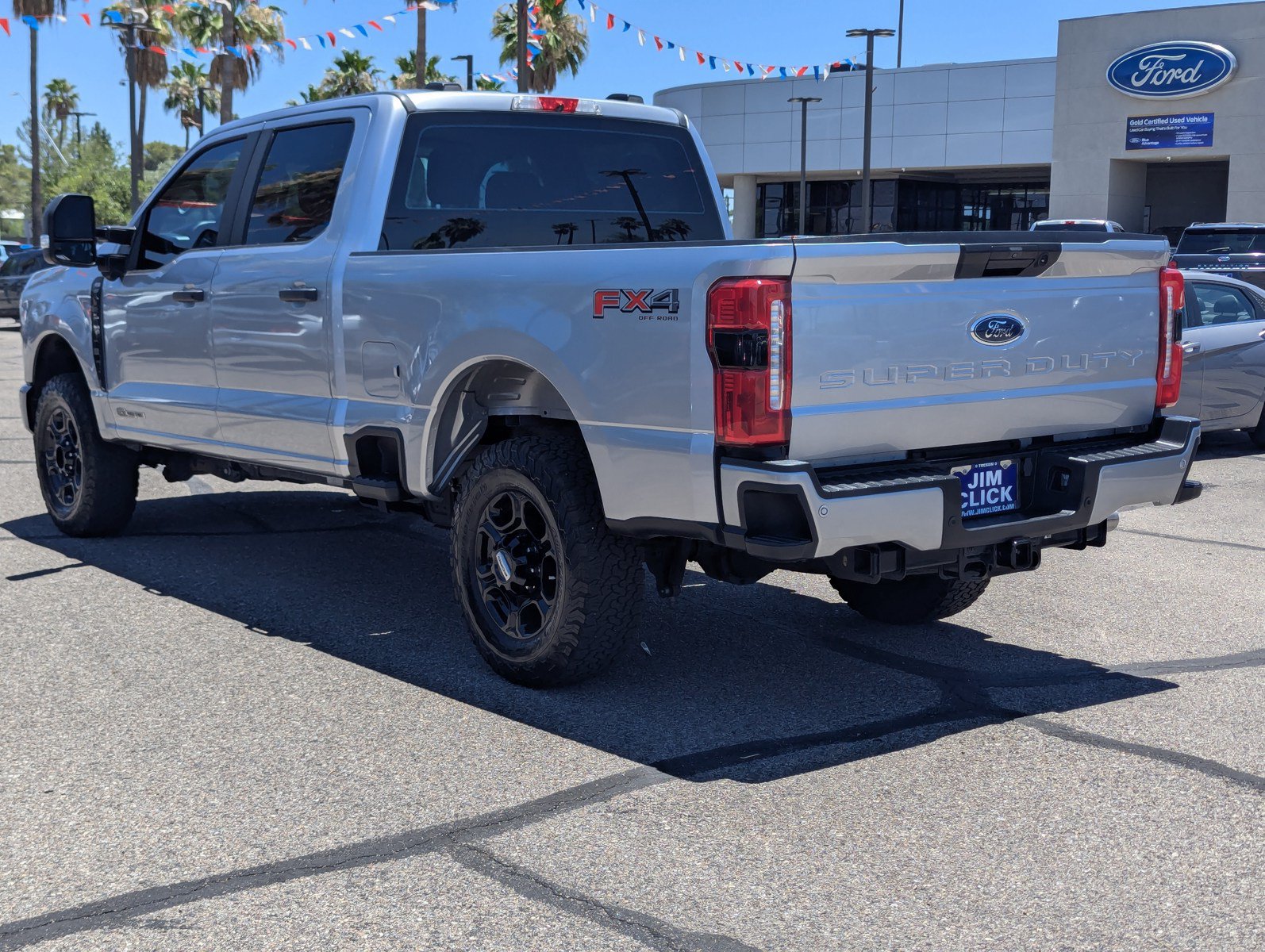 Certified 2023 Ford F250 XL w/ STX Appearance Package AWD/4WD image 4