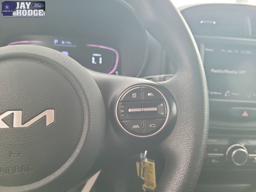 Used 2024 Kia Soul LX w/ Option Group 015 image 17