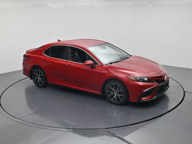 Used 2024 Toyota Camry SE w/ Convenience Package FWD image 41