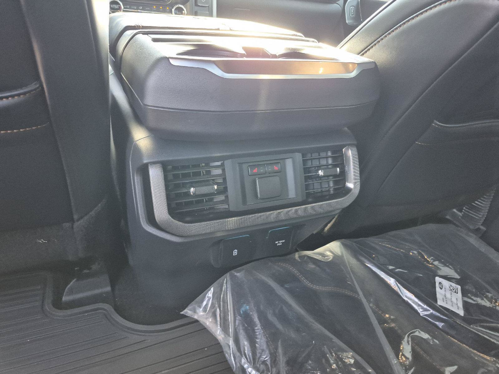 Certified 2022 Ford F150 Platinum w/ Equipment Group 701A High AWD/4WD image 12