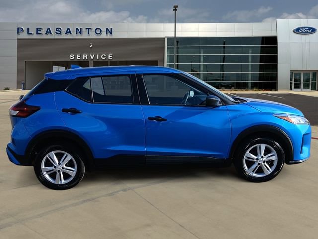 Used 2024 Nissan Kicks S image 6
