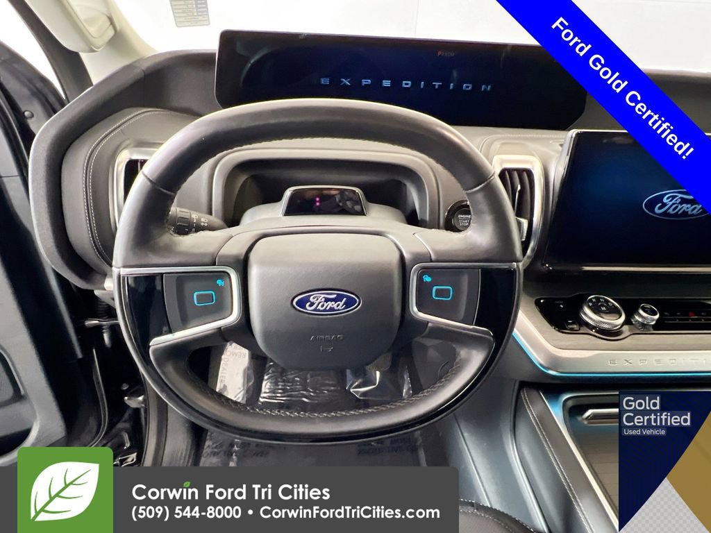 Certified 2025 Ford Expedition Max Platinum image 12