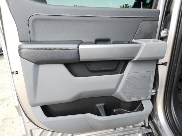 Certified 2024 Ford F150 XLT w/ Mobile Office Package RWD image 24