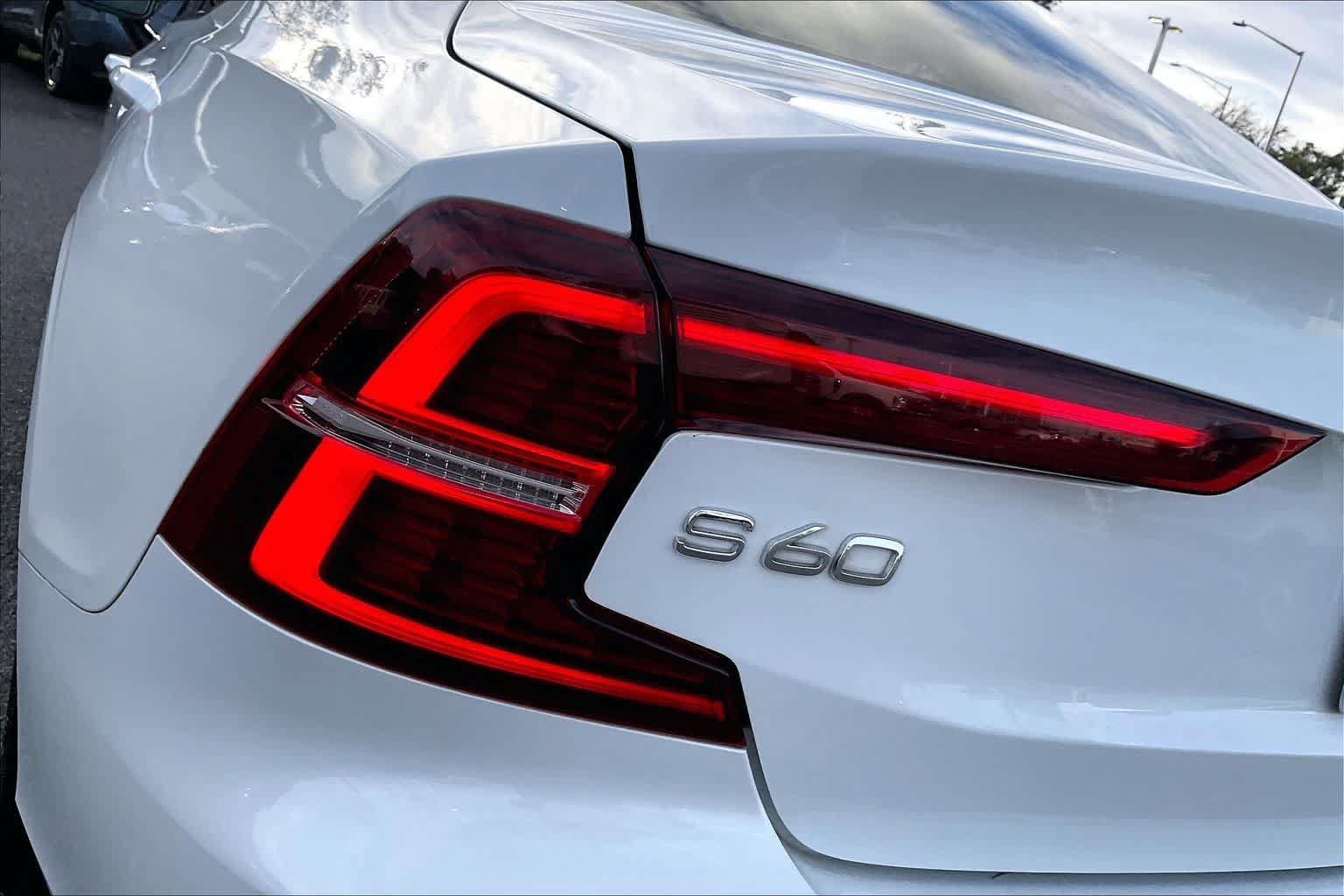 Used 2021 Volvo S60 T8 R-Design Expression w/ Advanced Package AWD/4WD image 32