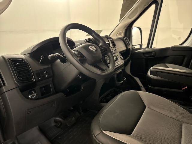 Used 2025 RAM ProMaster 2500 w/ Convenience Group FWD image 6
