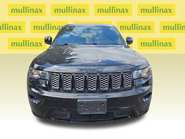 Used 2020 Jeep Grand Cherokee Altitude AWD/4WD image 16
