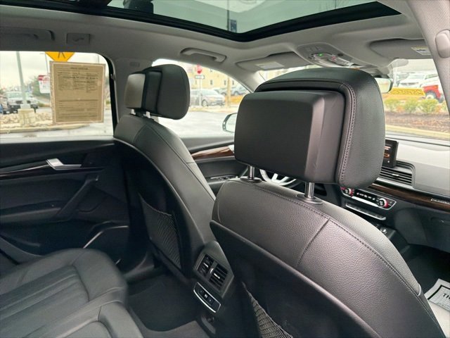 Used 2020 Audi Q5 2.0T Premium w/ Convenience Package image 29