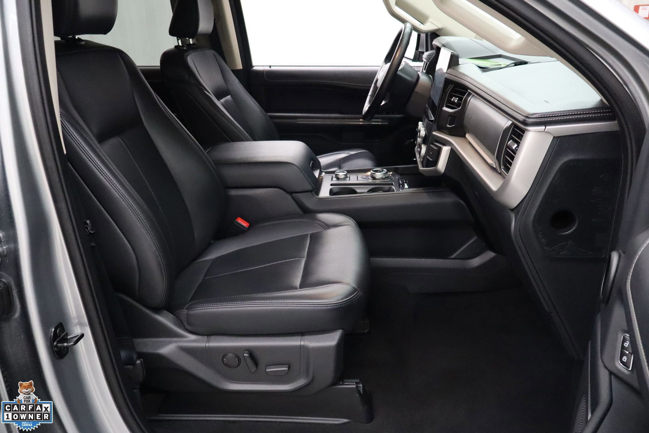 Certified 2024 Ford Expedition Max XLT image 28