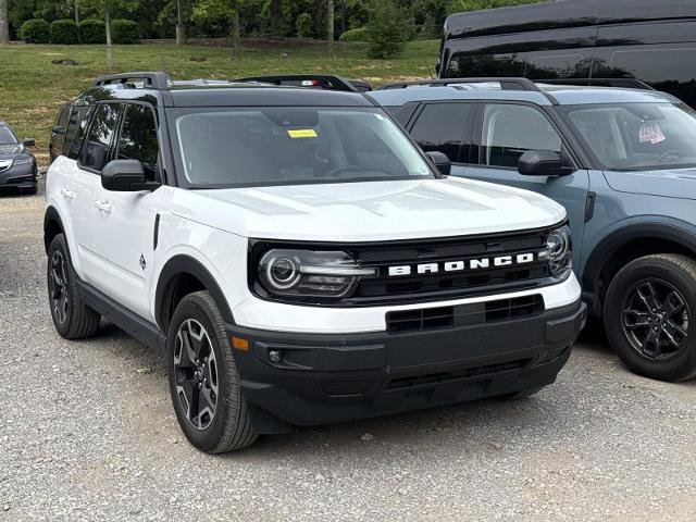 Certified 2024 Ford Bronco Sport Outer Banks w/ Tech Package AWD/4WD image 2