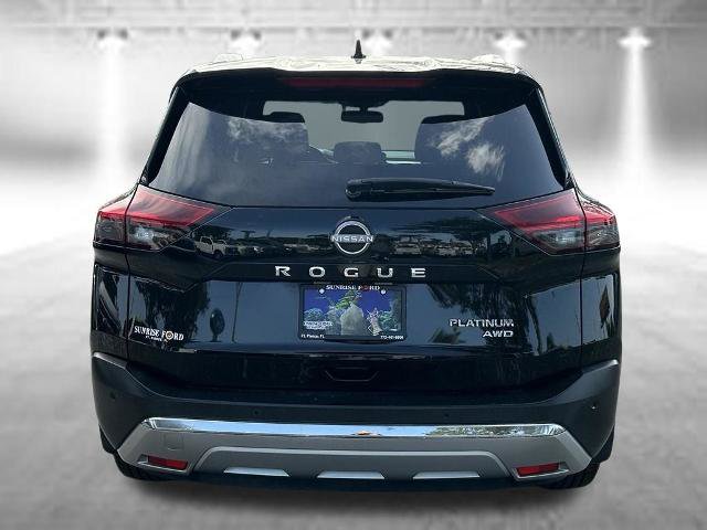 Used 2022 Nissan Rogue Platinum AWD/4WD image 6