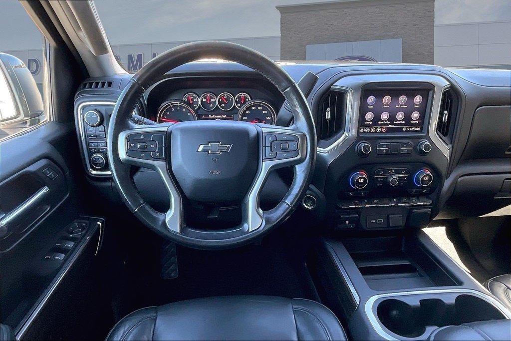 Used 2020 Chevrolet Silverado 1500 RST AWD/4WD image 9