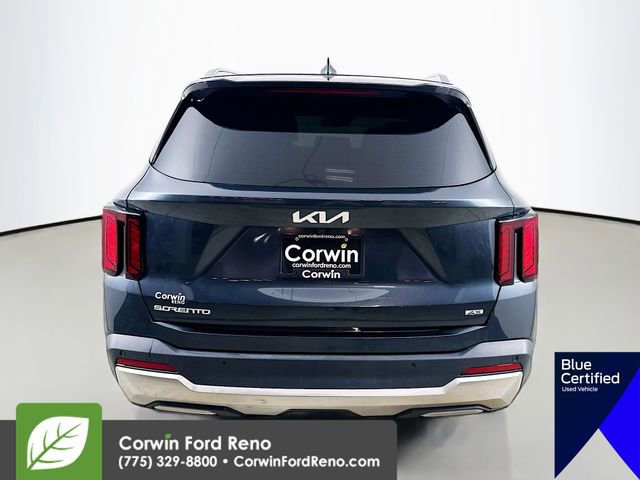 Used 2024 Kia Sorento S w/ Panoramic Sunroof Package image 5