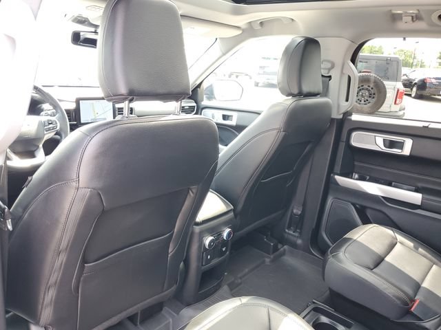 Certified 2021 Ford Explorer Limited w/ Equipment Group 301A AWD/4WD image 35